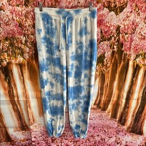 ❤️ 3/$15 Bundle Sale — Firm. Bundle 3 ❤️ Items $8–$10 only & Save! No limit.